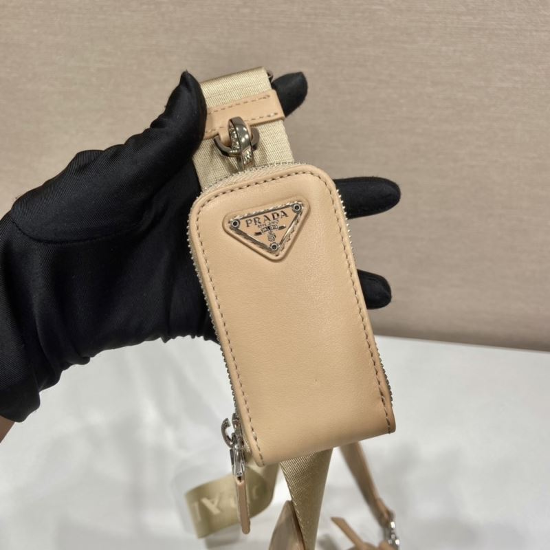 Pra*a triangle pouch